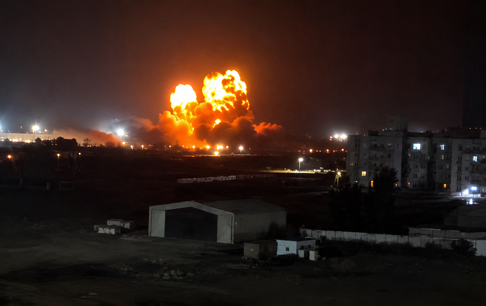 Iran Attacks US Bases Across Middle East After Deadly US Strike Last Night