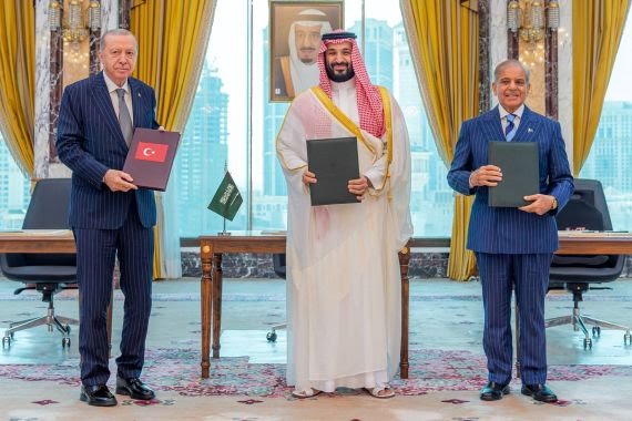 Pakistan, Saudi Arabia and Türkiye Sign Historic Joint Defence Agreement